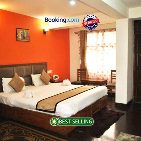 Hotel Kasturi Palace Darjeeling - Excellent Service Recommended ภายนอก รูปภาพ