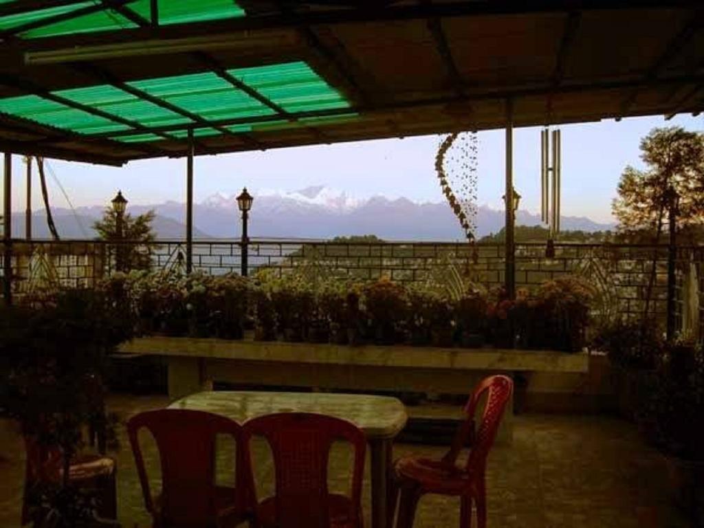 Hotel Kasturi Palace Darjeeling - Excellent Service Recommended ภายนอก รูปภาพ