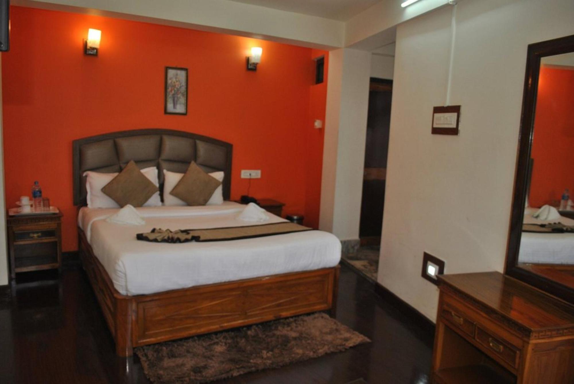 Hotel Kasturi Palace Darjeeling - Excellent Service Recommended ภายนอก รูปภาพ