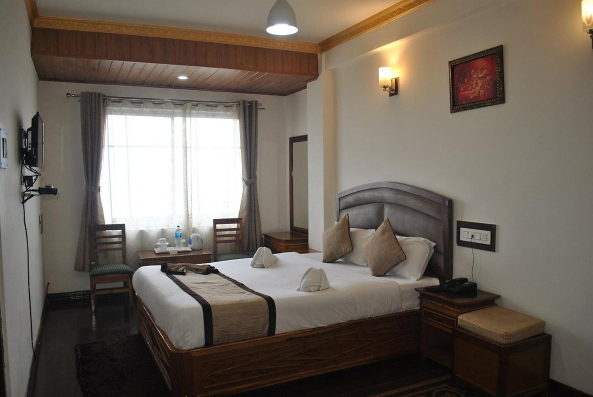 Hotel Kasturi Palace Darjeeling - Excellent Service Recommended ภายนอก รูปภาพ