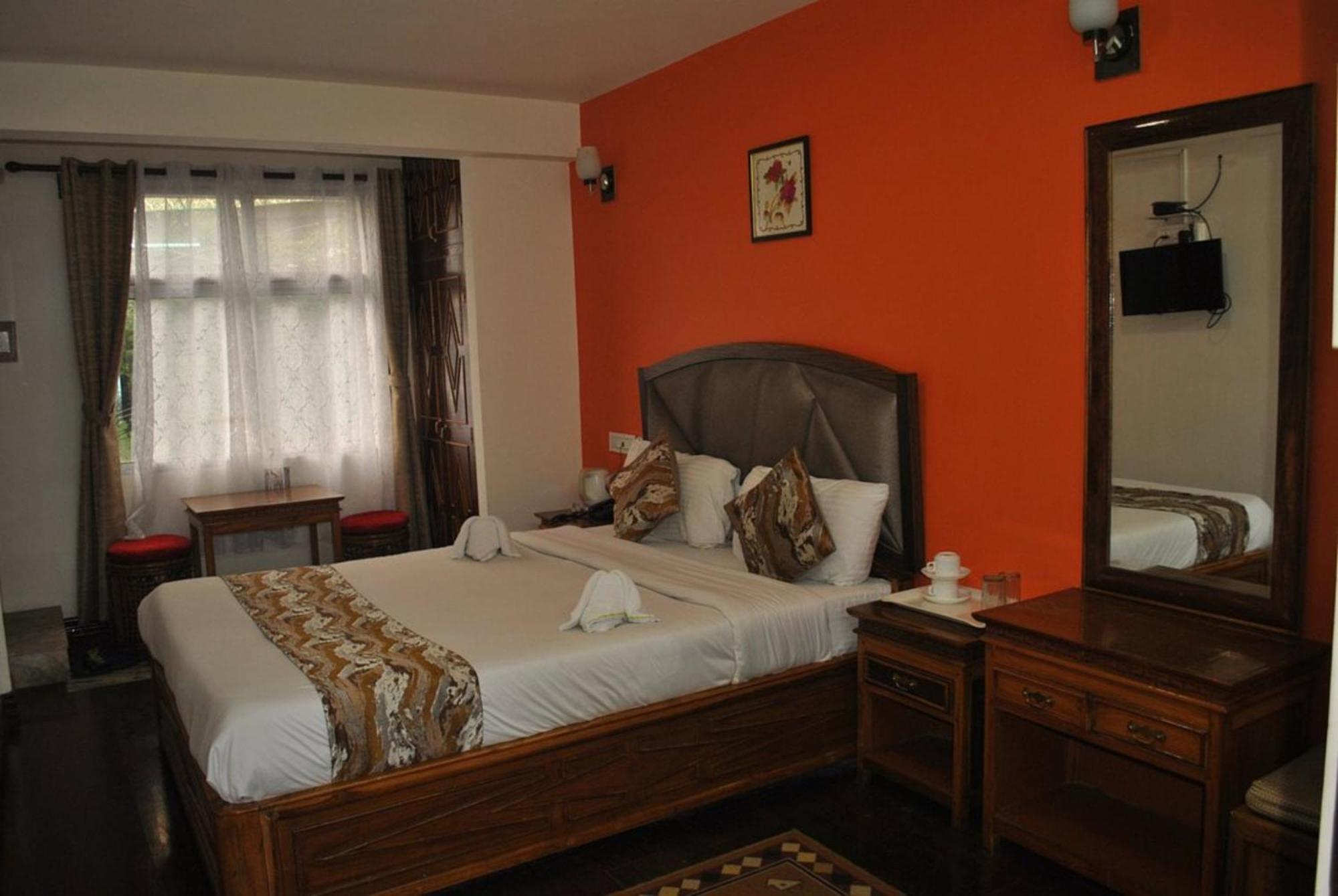 Hotel Kasturi Palace Darjeeling - Excellent Service Recommended ภายนอก รูปภาพ