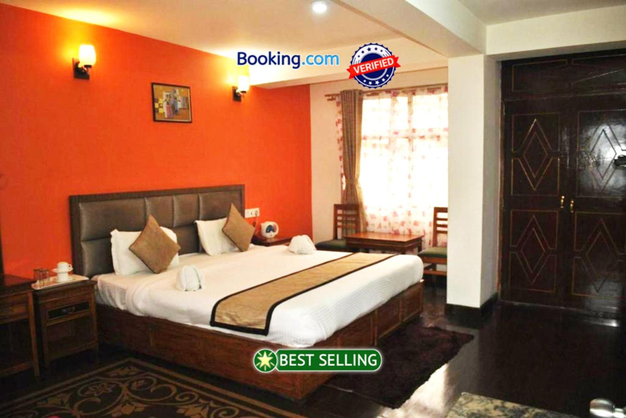 Hotel Kasturi Palace Darjeeling - Excellent Service Recommended ภายนอก รูปภาพ